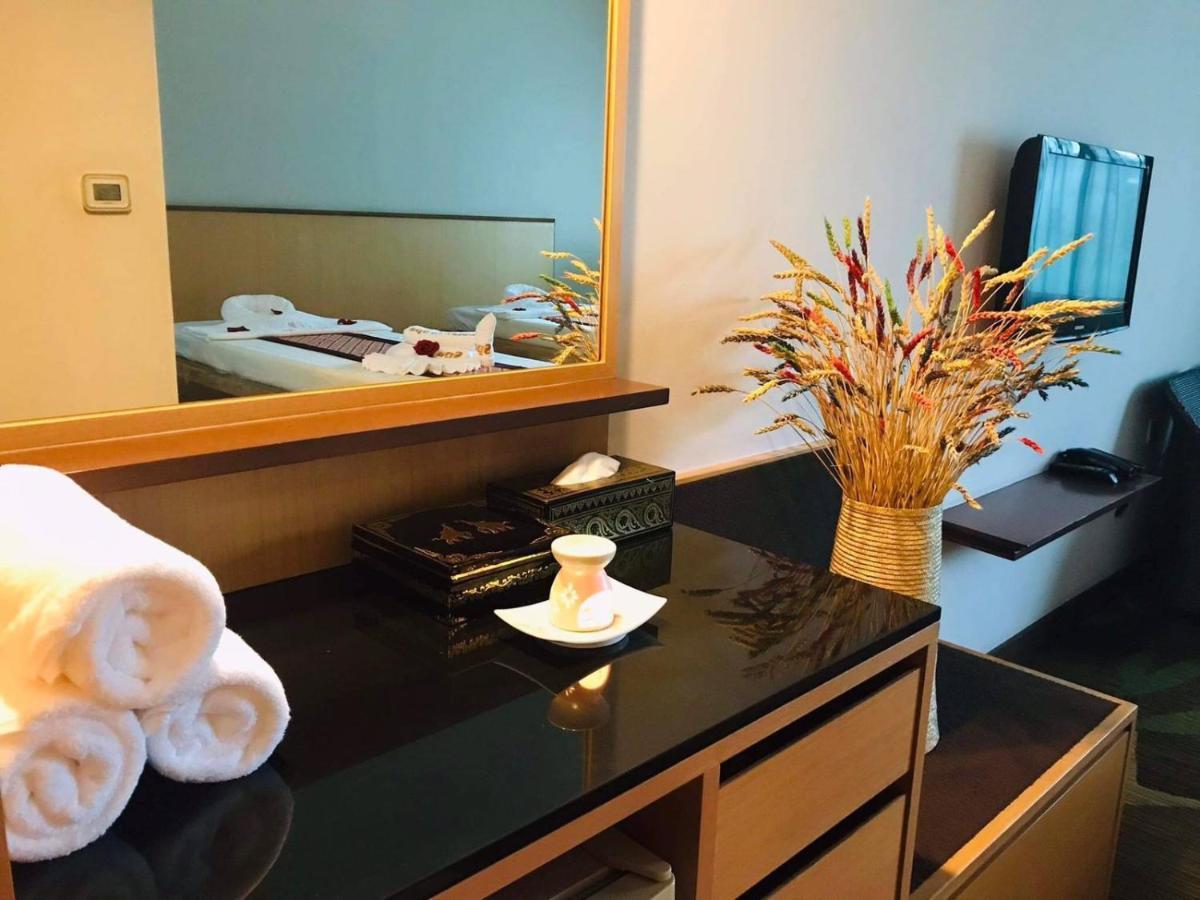Summit Parkview Yangon Otel Dış mekan fotoğraf