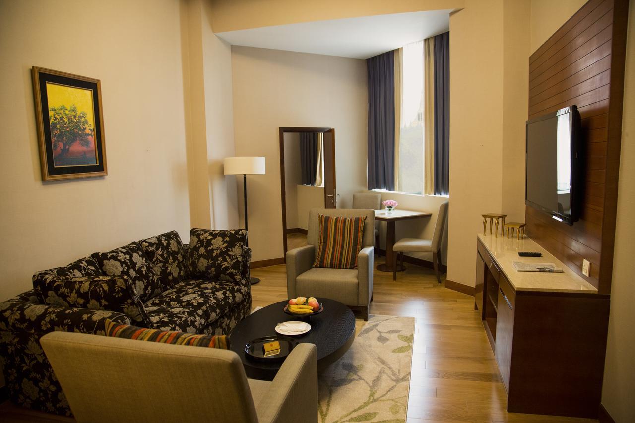 Summit Parkview Yangon Otel Dış mekan fotoğraf