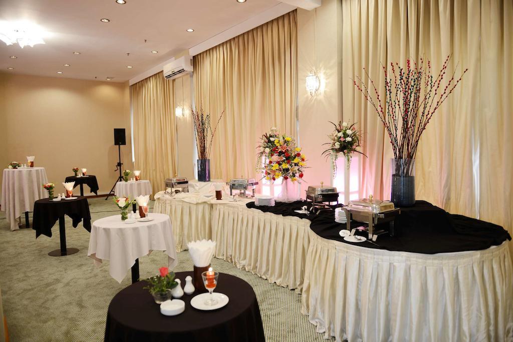 Summit Parkview Yangon Otel Dış mekan fotoğraf