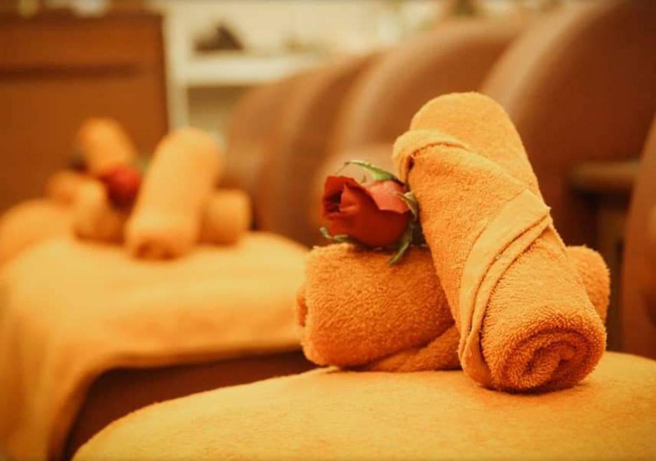 Summit Parkview Yangon Otel Dış mekan fotoğraf
